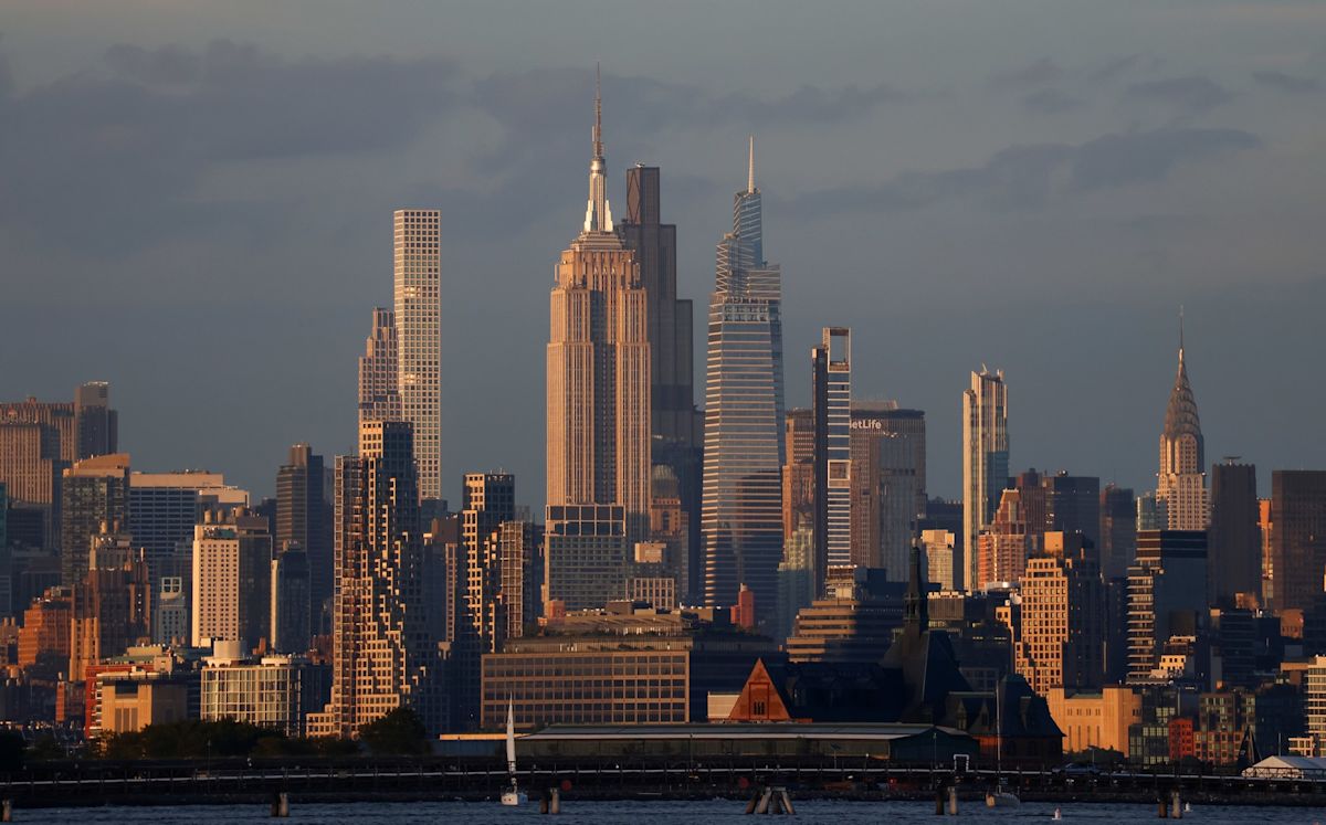 Manhattan rent hits all-time high in blow to Mamdani: ‘Pressure cooker’