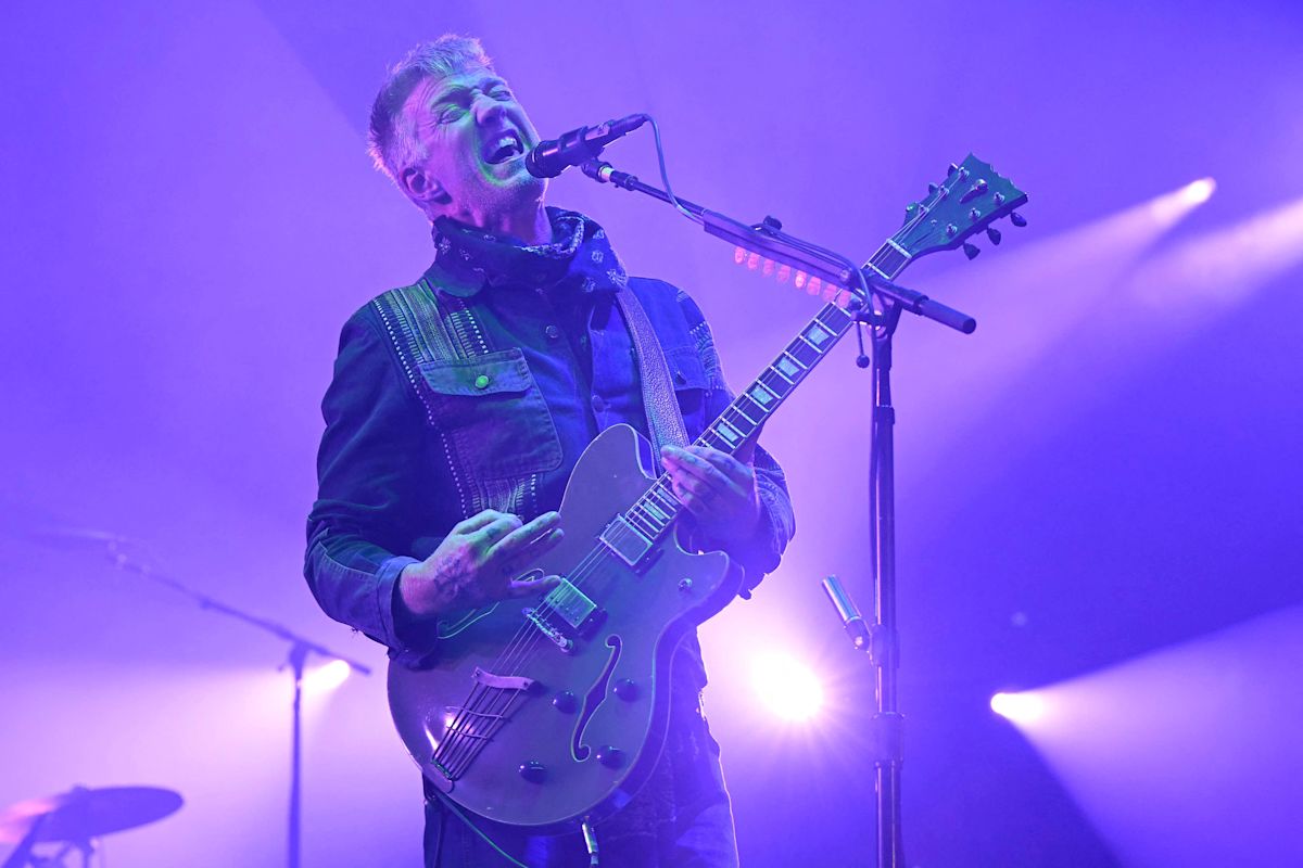 ’90s Hard Rock Legends Queens of the Stone Age Announce First Album in 3 Years