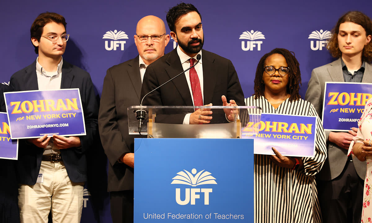 NYC Mayor Sues City Council Over Law Giving $10,000 Bonuses to Paraprofessionals