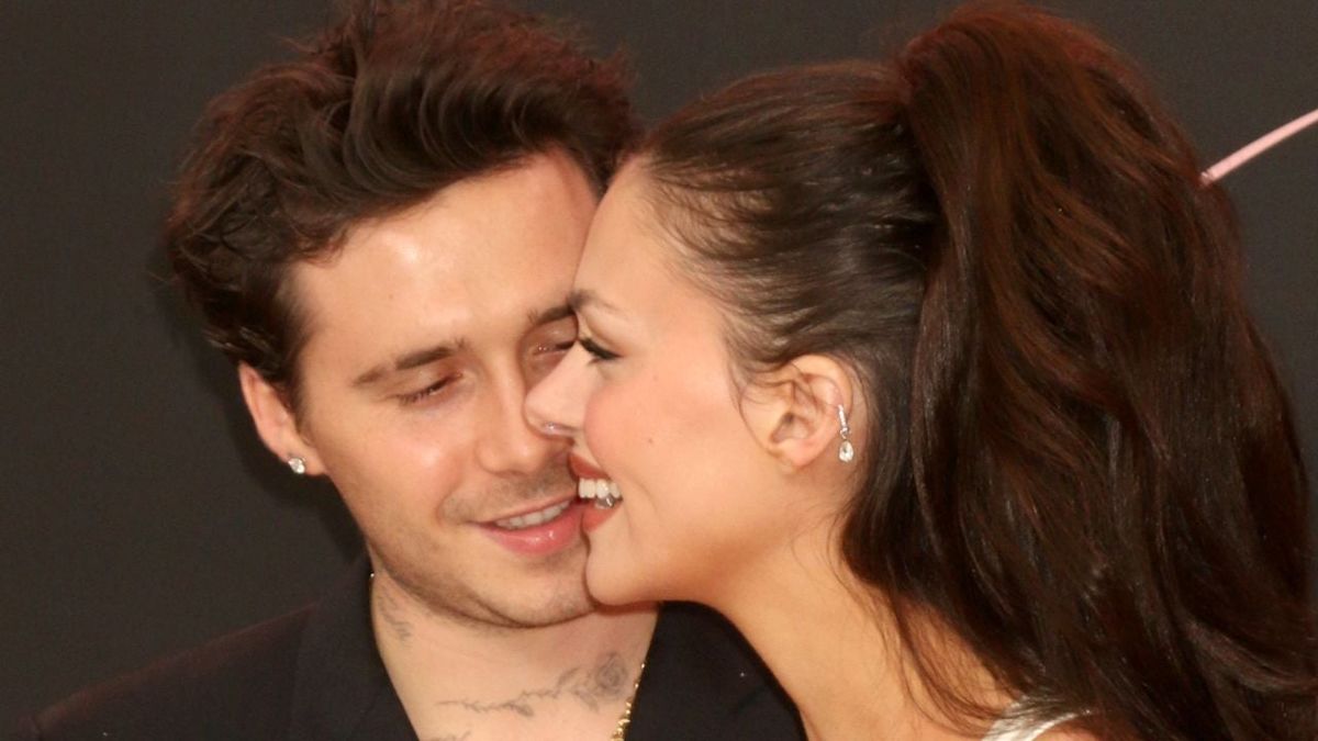 Brooklyn Beckham Shares Bedroom Photos With Nicola as David Posts a ‘Perfect Family Dinner’