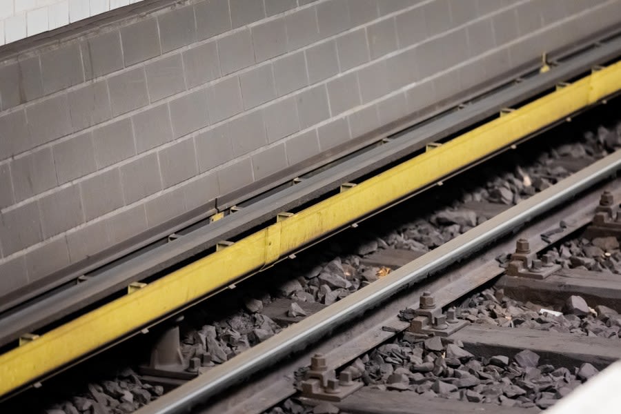 Woman pushed onto tracks in unprovoked attack at Bronx subway station: NYPD