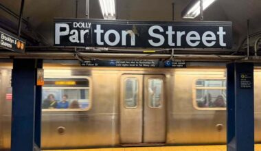 See it: NYC subway station turned into Dolly Parton tribute