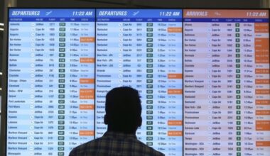 Weather causes flight disruptions at major NYC airports