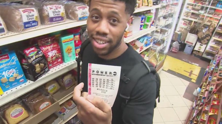 Players flock to NYC bodegas as Powerball jackpot nears $1 billion
