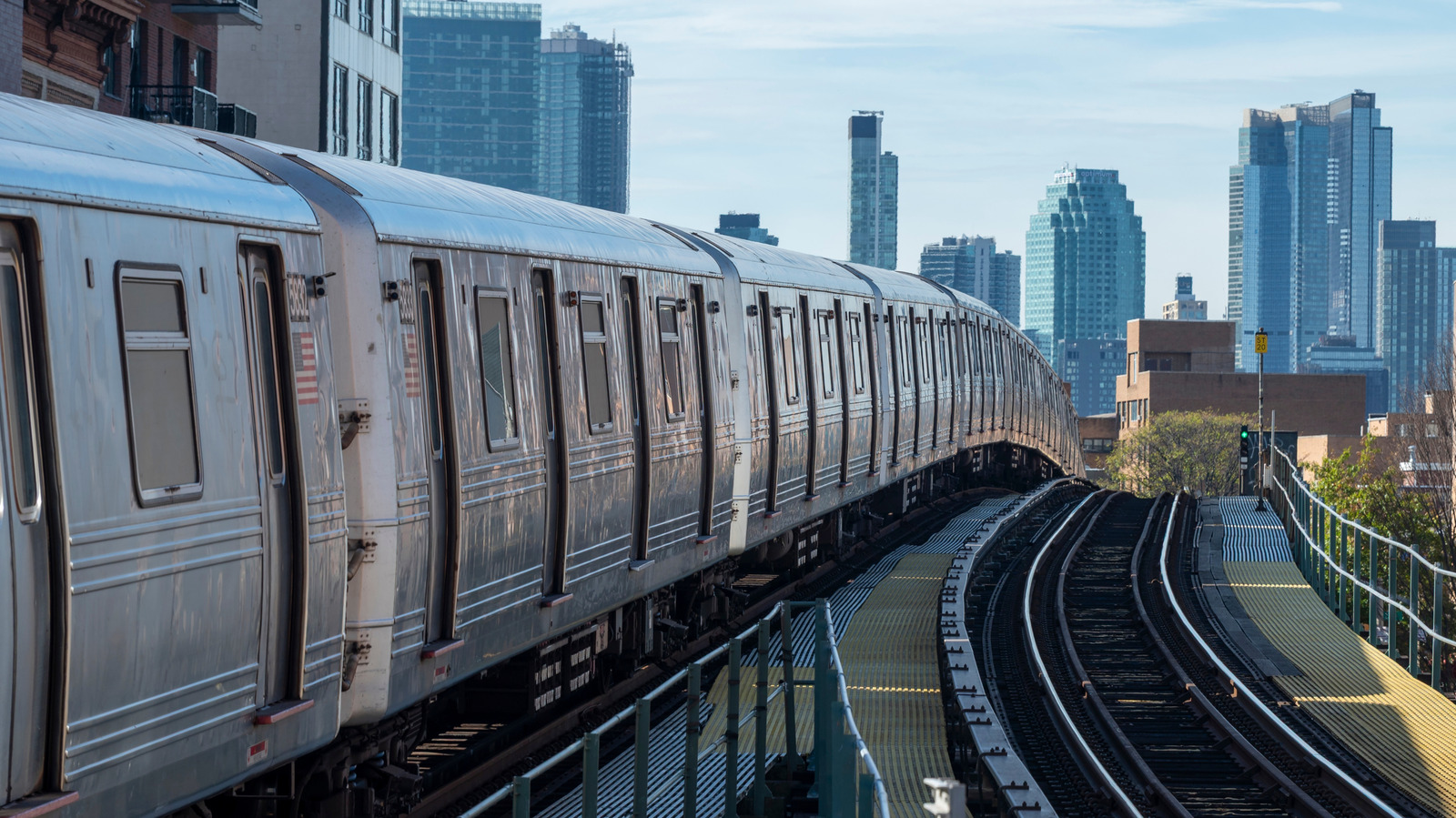 New York City's Best And Worst Subway Lines Of 2026, According To Locals