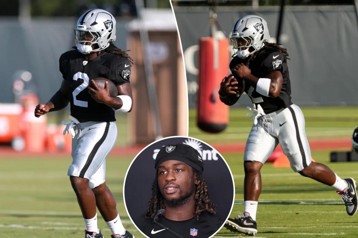 Raiders' Ashton Jeanty suffers leg injury, helped off field in stunned silence