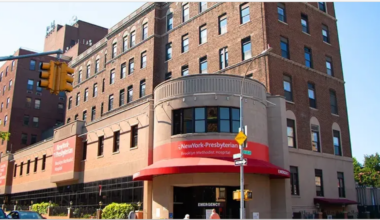 Brooklyn Methodist Nurses Approve New Three-Year Contract