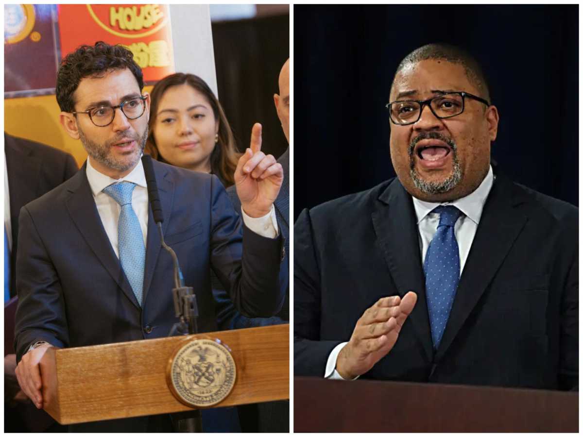 Manhattan DA, NYC worker protection agency launch joint effort to crack down on economic exploitation