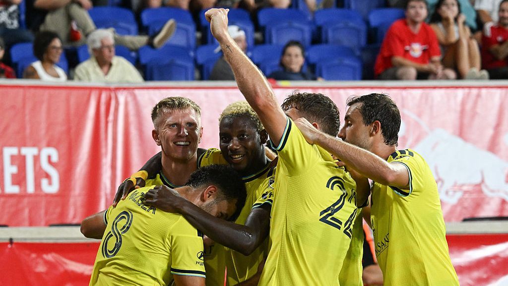 Shield leaders Nashville keep rolling in win over Red Bulls