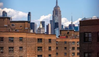 Manhattan rents hit $5,000 record while listings all but vanish