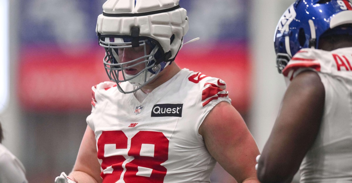 NY Giants roster moves: Defensive tackle waived last month is back with team