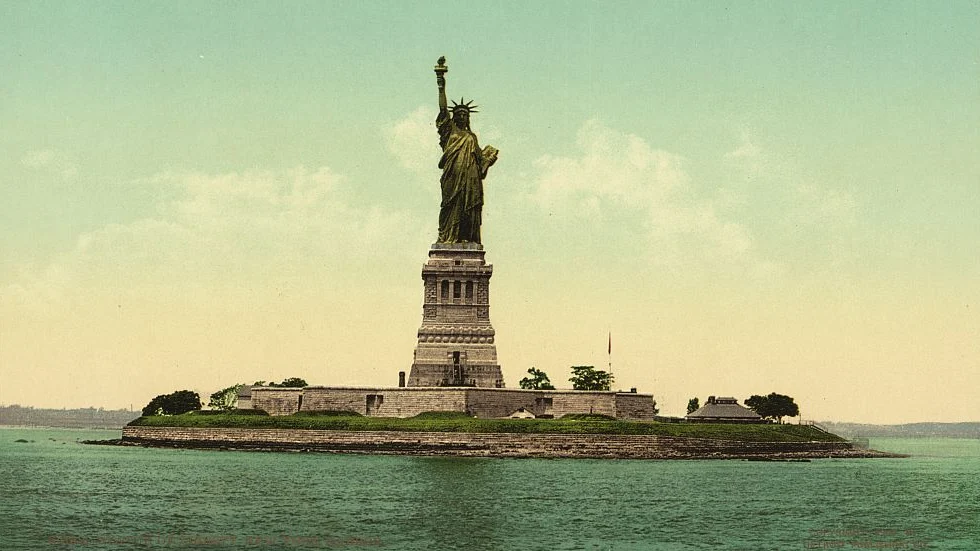 Derek Yach to Swim 28.5 Miles Around Manhattan to Raise Money for Chemotherapy Ports in Kenya