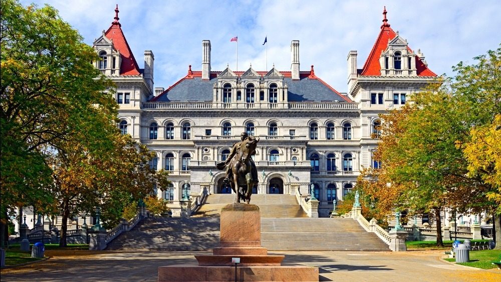 FBI arrests Albany woman in alleged bomb plot targeting New York State Capitol | KTNN