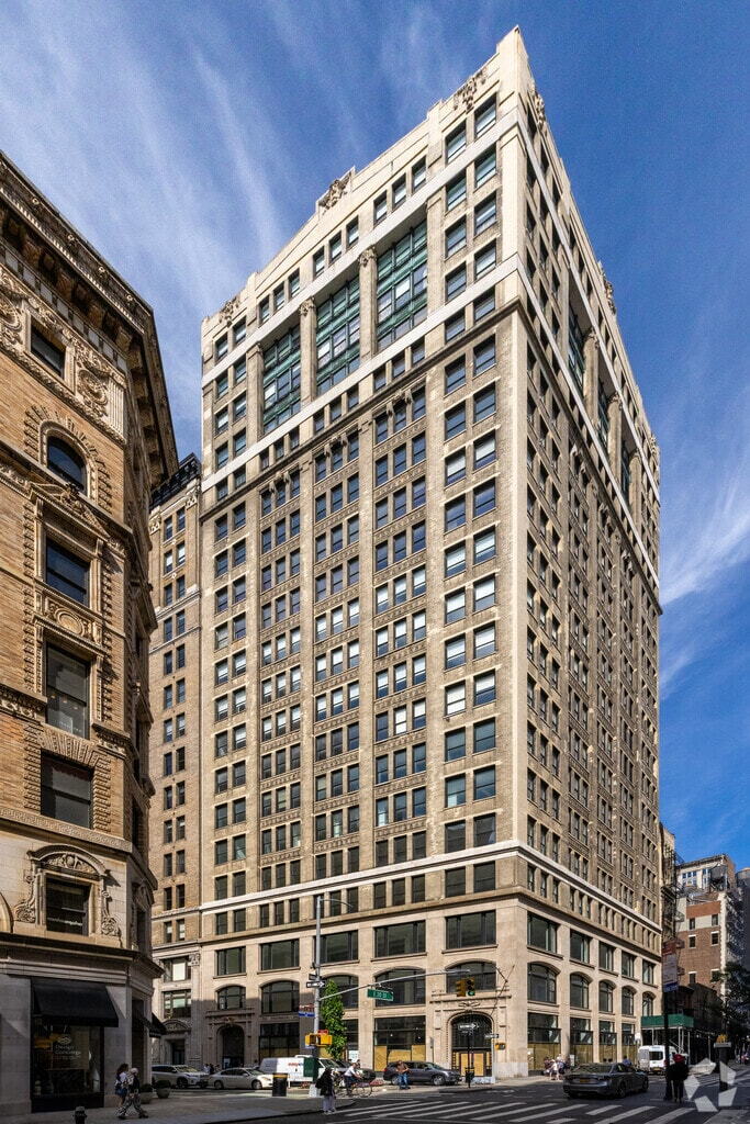 Immigration law firm takes full floor at office building in Manhattan's Flatiron District