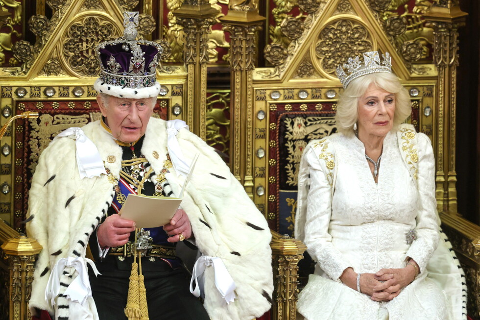 UK queen yearned to share king's cancer diagnosis during charity visit