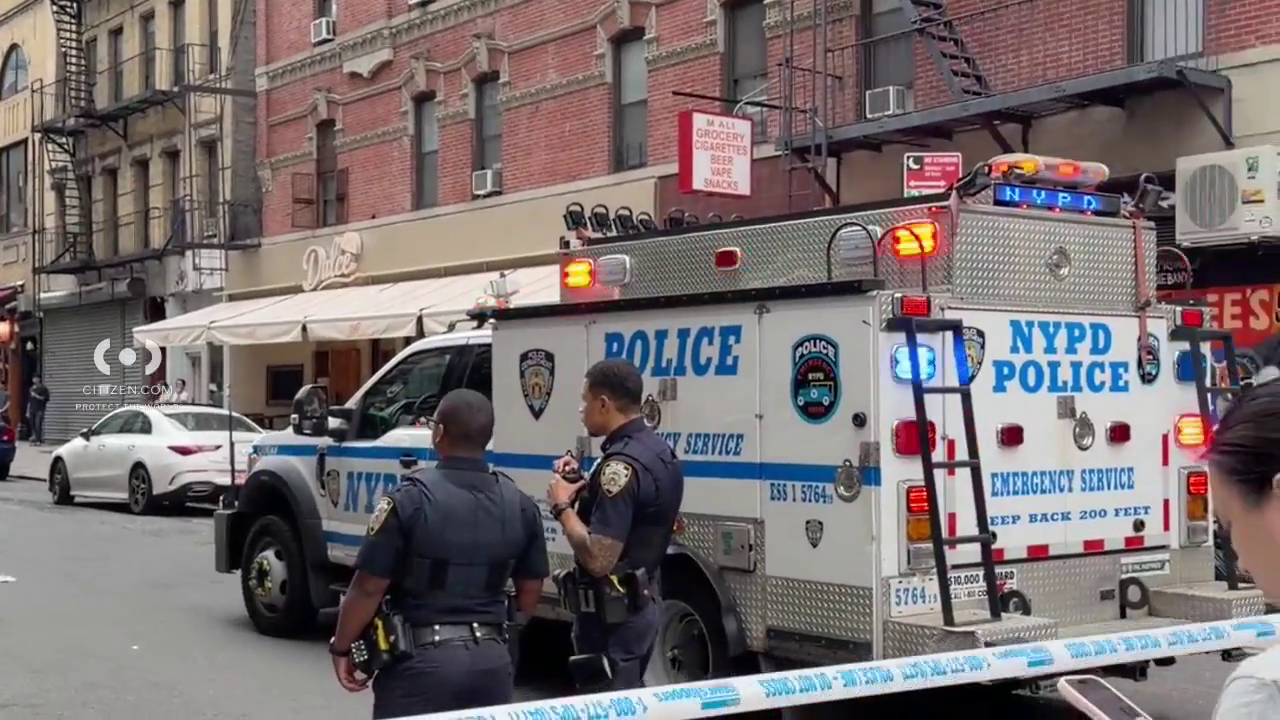 Knife-wielding man shot and killed by police on Lower East Side: NYPD