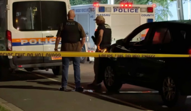 Long Island police shooting in Westbury injures man with knife – NBC New York