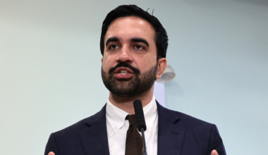 Zohran Mamdani booed off stage at NYPD Night Out on Staten Island