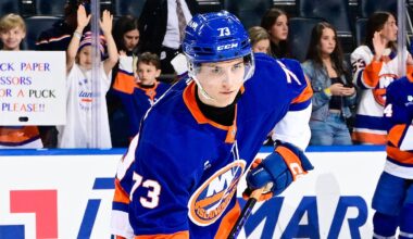 Carolina Hurricanes v New York Islanders