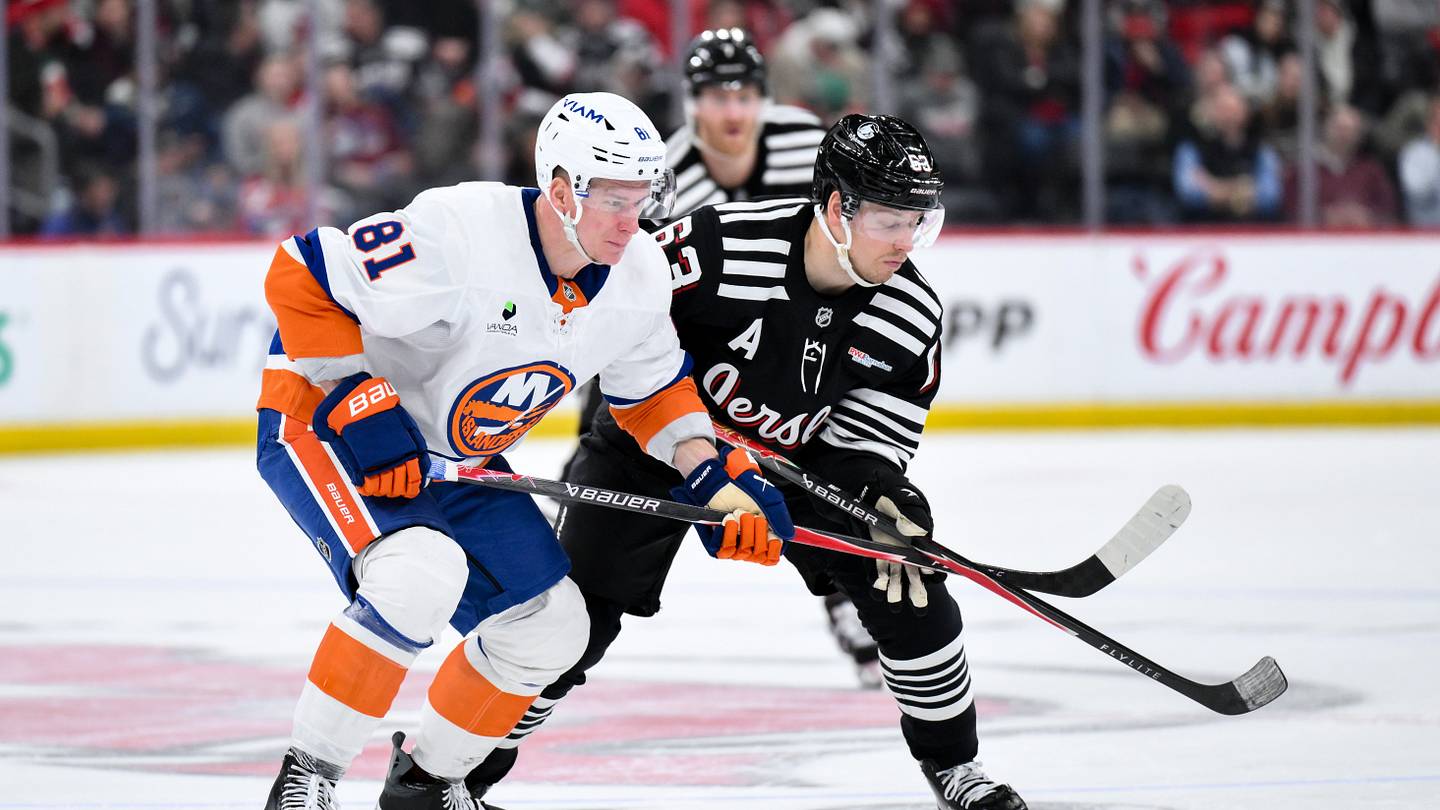 How To Watch NY Islanders' Preseason Opener vs. NJ Devils