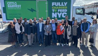 City Harvest rolls out electric trucks to fight pollution in Hunts Point – Bronx Times