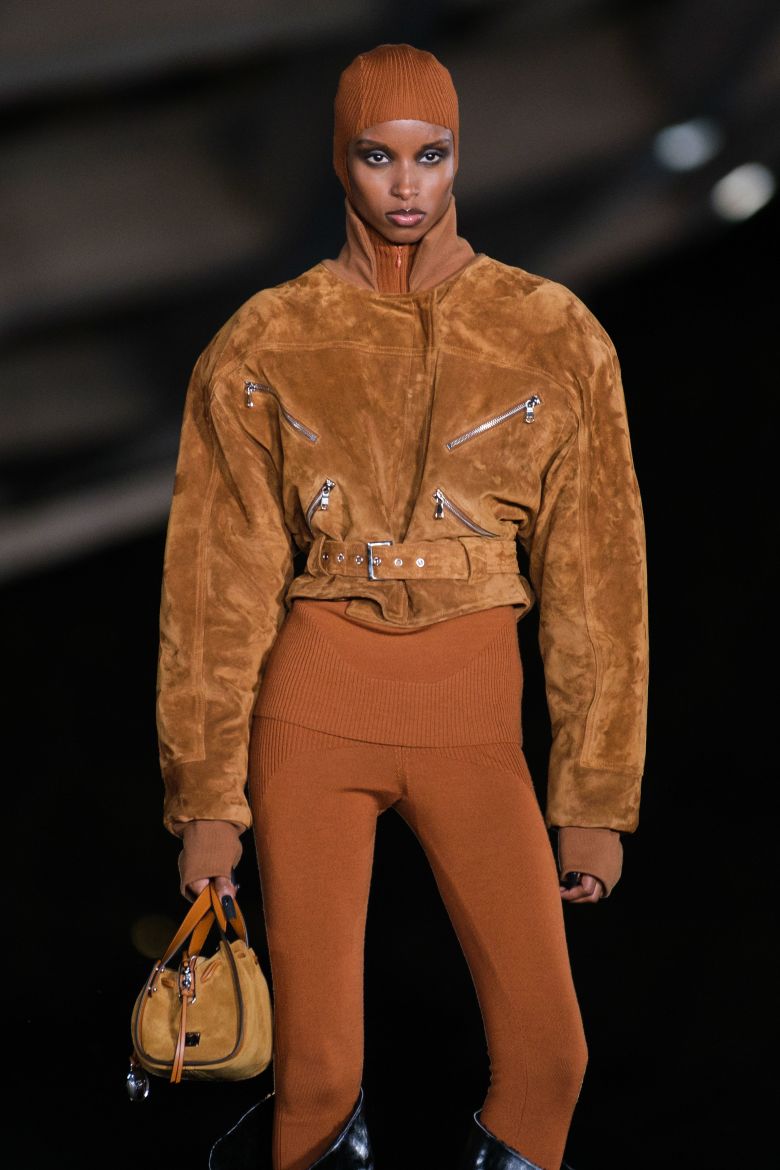 Luar's collection was titled