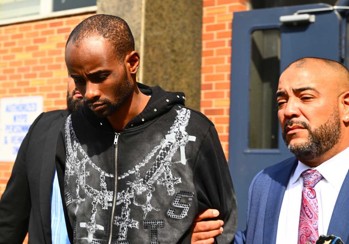 Brooklyn stabbing suspect accused of killing woman who spurned his advances caught at Newark Airport: cops