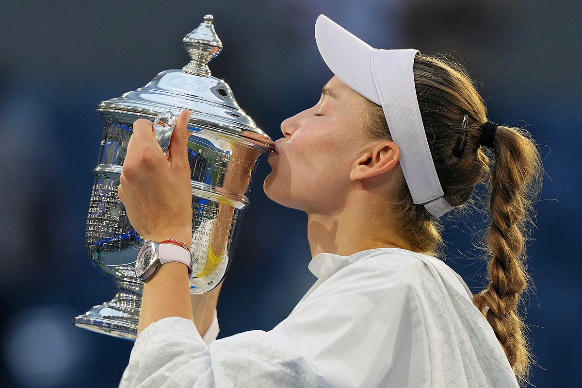 Elena Rybakina lives up to new No. 1 ranking with US Open title