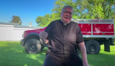 Minnesota priest who ministered at Ground Zero on 9/11 returning to NYC 25 years later