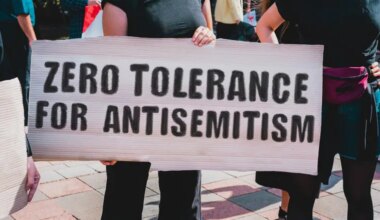 Woman charged with burglarizing two New York synagogues days apart