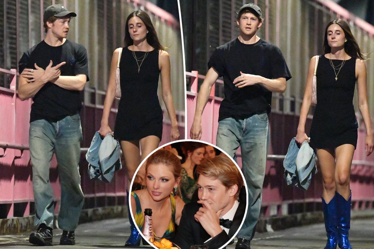 Joe Alwyn, Mary Beth Barone spotted out in NYC together