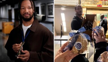 Jalen Brunson gifts pricey NYC cookies to hundreds of fans camping out to see him host 'Saturday Night Live'