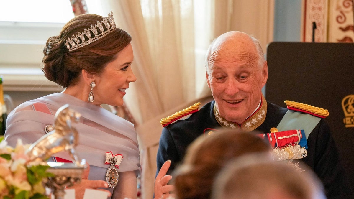 Queen Mary reveals her special bond with Harald V in her first engagement after his death: “He was Norway’s grandfather”
