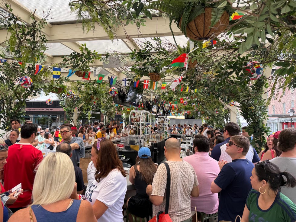 Sadie’s Garden Bar