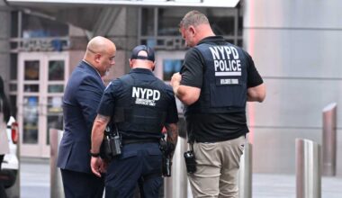 Woman stabs 2 people in Times Square, killing 1, then is killed by police