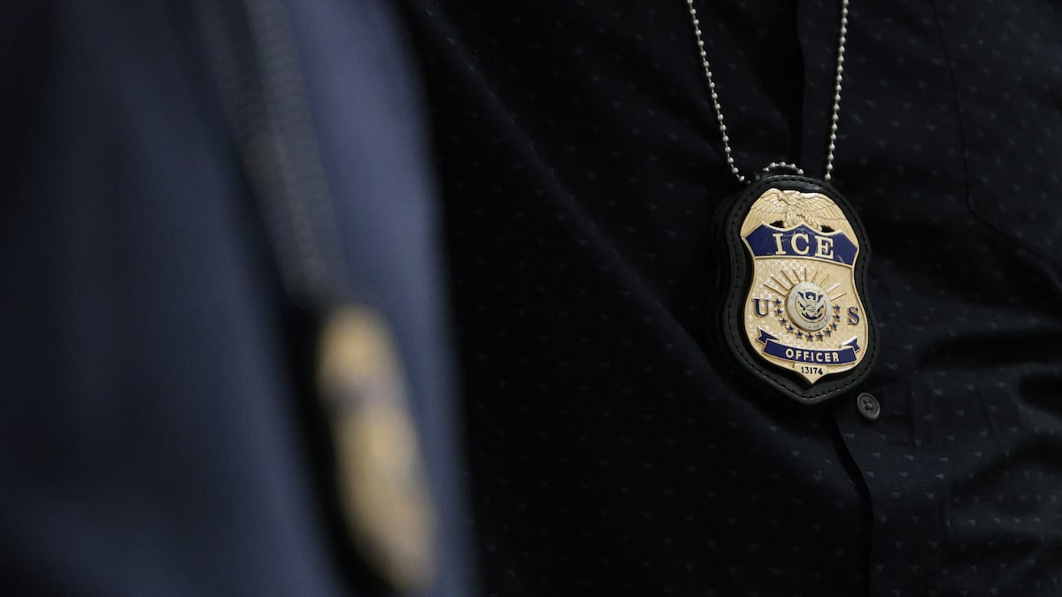As Democratic-led states block ICE cooperation deals, local sheriffs push back in court