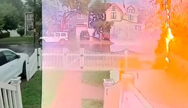 Doorbell camera captures dramatic moments when Staten Island, New York man struck by lightning