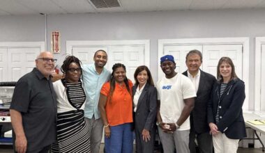 Governor Kathy Hochul joins Bronx elected officials for Co-op City back-to-school event – Bronx Times