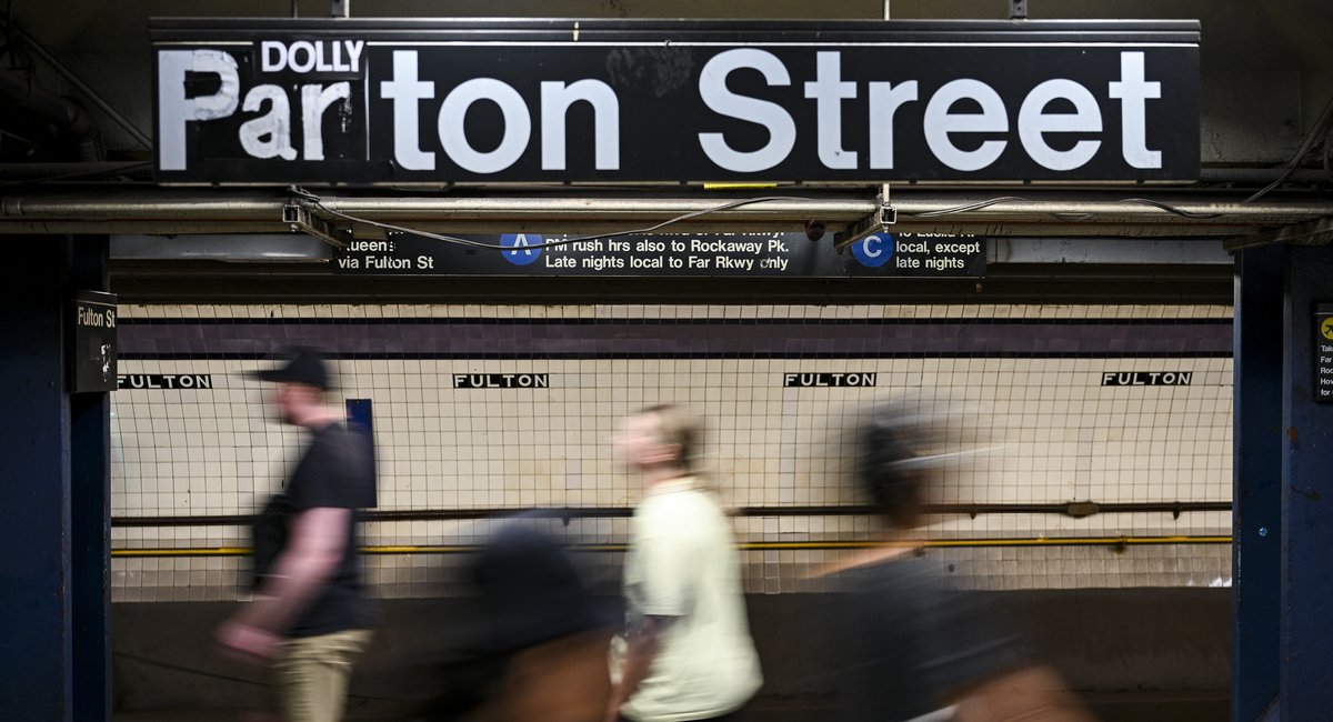 Manhattan declares Dolly Parton Appreciation Day for Sept. 25