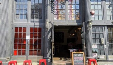Tribeca Citizen | Local landlord sues city over trash container requirement