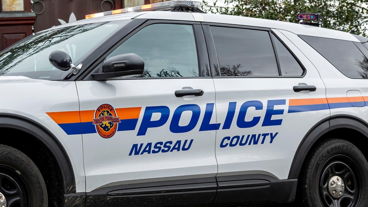 Queens woman charged with bilking Hicksville woman out of nearly $1 million