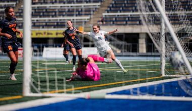 TORONTO SCORES THREE IN WIN OVER QUEEN'S