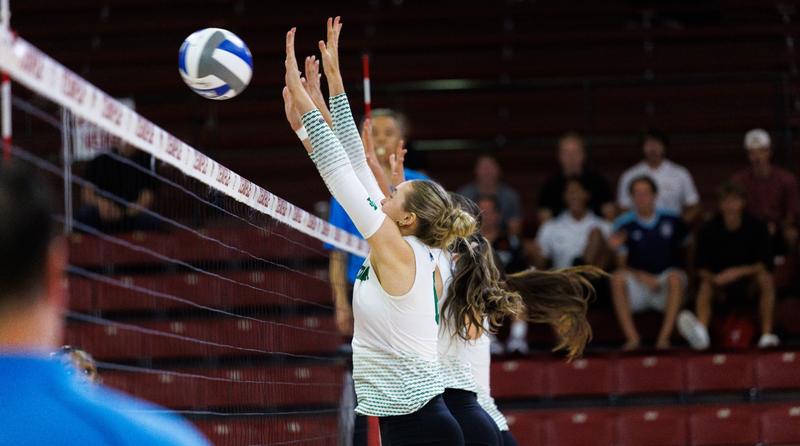 Battle Of The Bronx Thriller Ends In Five-Set Loss For Women's Volleyball