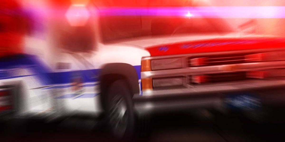 Woman, 19, seriously injured in car-pedestrian collision in Manhattan