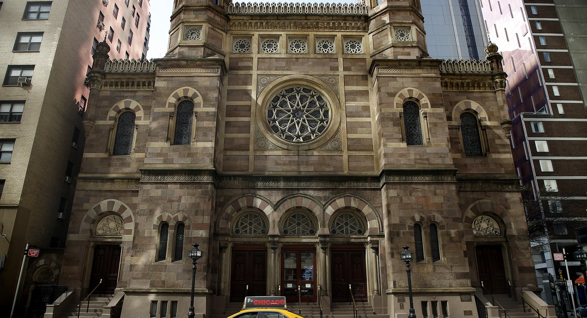 Man indicted on hate crime charges after disrupting NYC Shabbat services