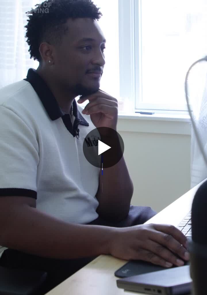 After racking up $30,000 in debt, Brooklyn software engineer Devonte Duncan took out a consolidation loan and began rethinking how he spends. His biggest lesson: Earning more doesn't mean you should…