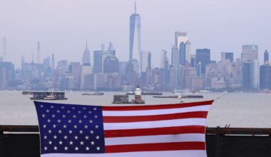 Runners carrying American flags from Boston to NYC to 'reclaim the route' of 9/11 flights