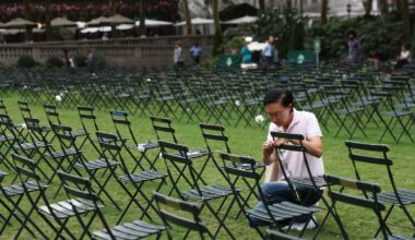 Bryant Park honors 9/11 victims with moving empty chair display facing south toward World Trade Center