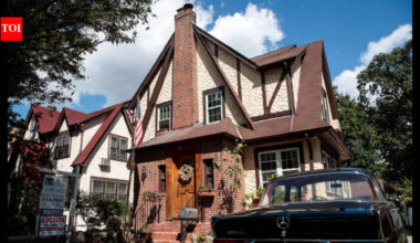 Donald Trump's childhood home sells for $1.93 million after $500,000 renovation: How a neglected Queens house became a piece of presidential history