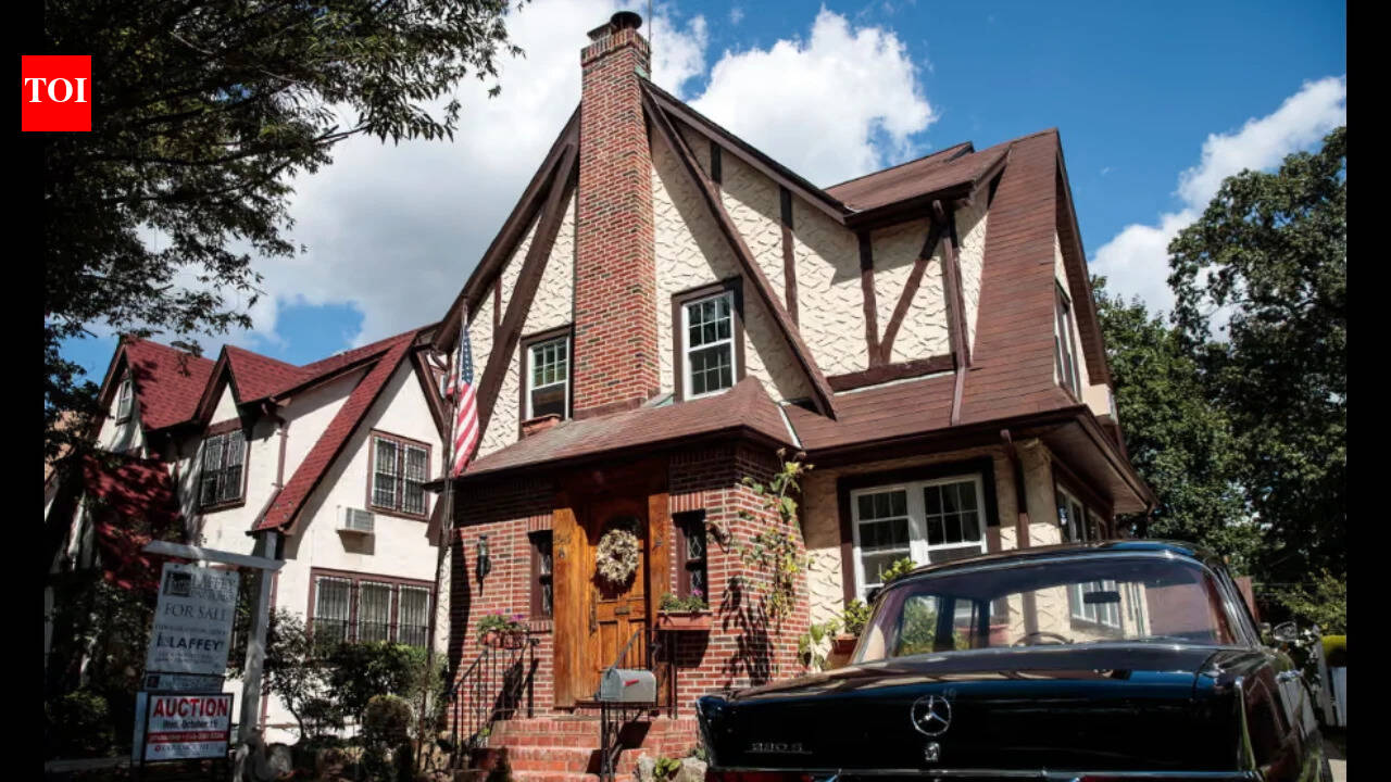 Donald Trump's childhood home sells for $1.93 million after $500,000 renovation: How a neglected Queens house became a piece of presidential history